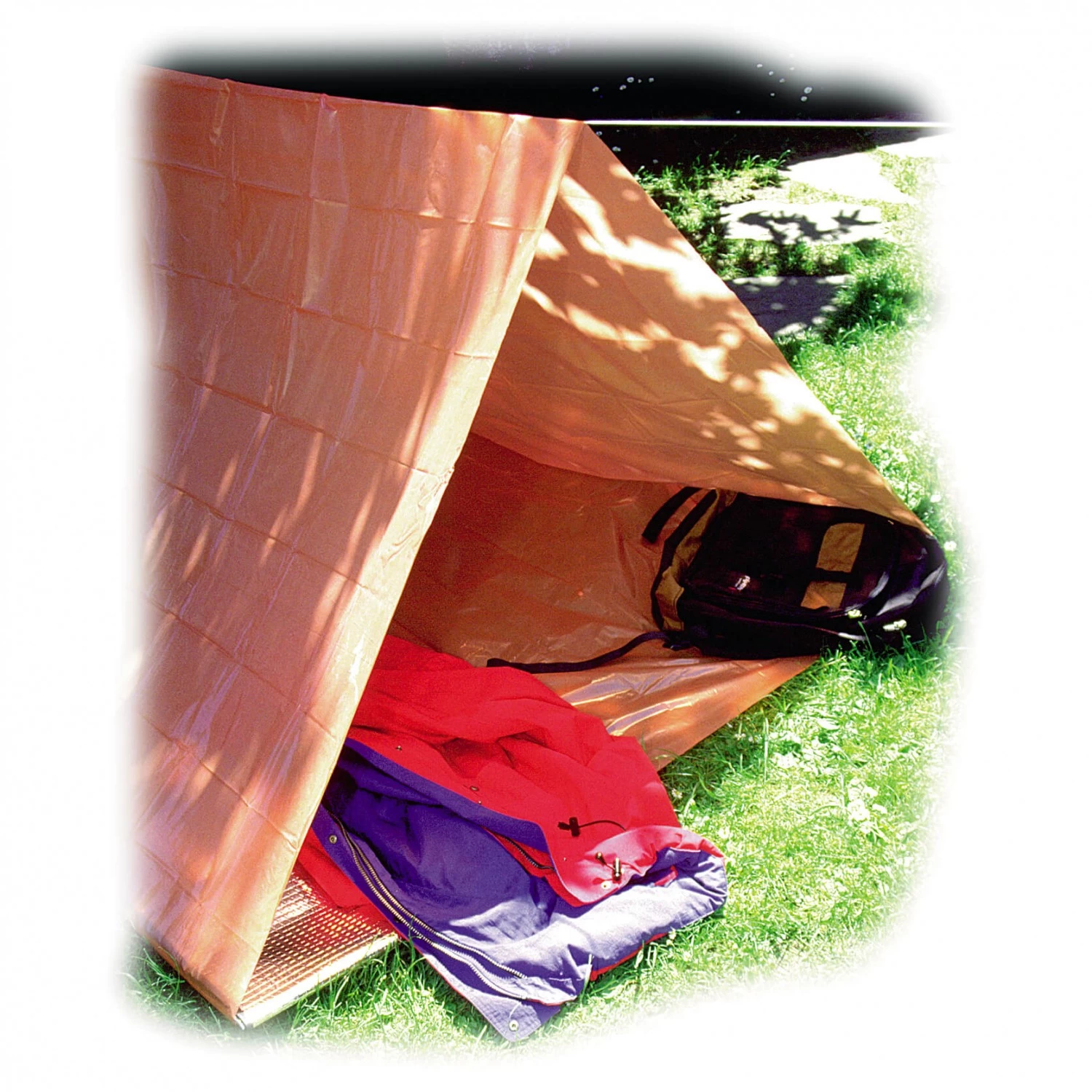 Coghlans Emergency Tent 2 Coghlans Emergency Tent - Image 2