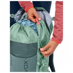 Ortovox Women's Traverse 28 S - Mountaineering Backpack 11 Ortovox Women's Traverse 28 S - Mountaineering Backpack -Camping Shop ortovox womens traverse 28 s mountaineering backpack detail 5