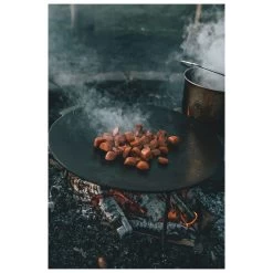 Robens Bighorn 3 Legged Pan - Skillet -Camping Shop robens bighorn 3 legged pan skillet detail 5